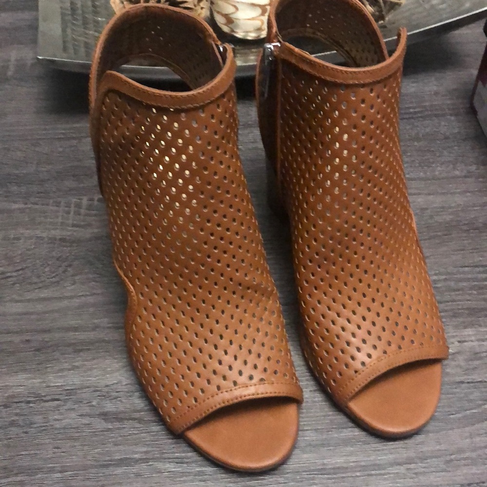 Circus by Sam Edelman Emerson peep Toe boot